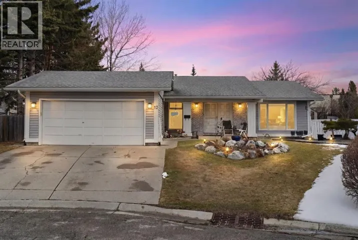 12 Thornwood Place NW, Calgary, Alberta T2K5N2