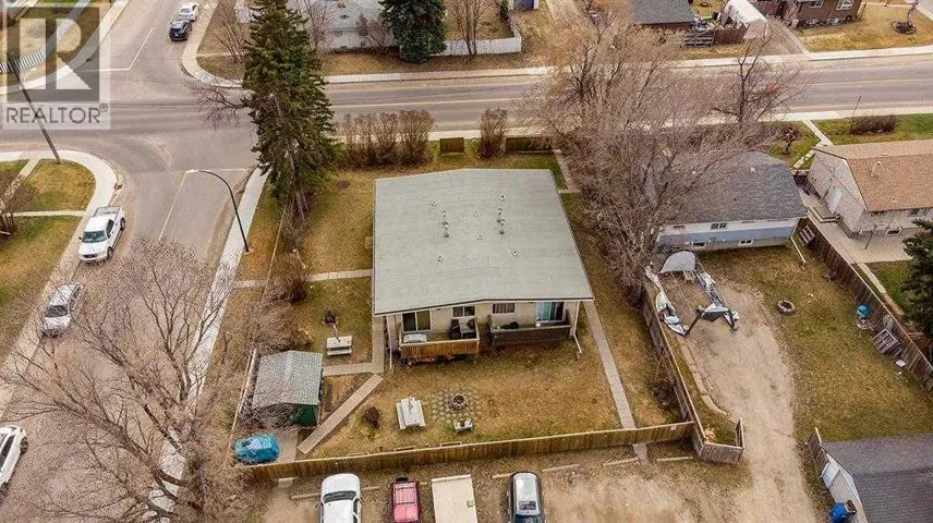 5906 60 Street, Red Deer, Alberta T4N2P8