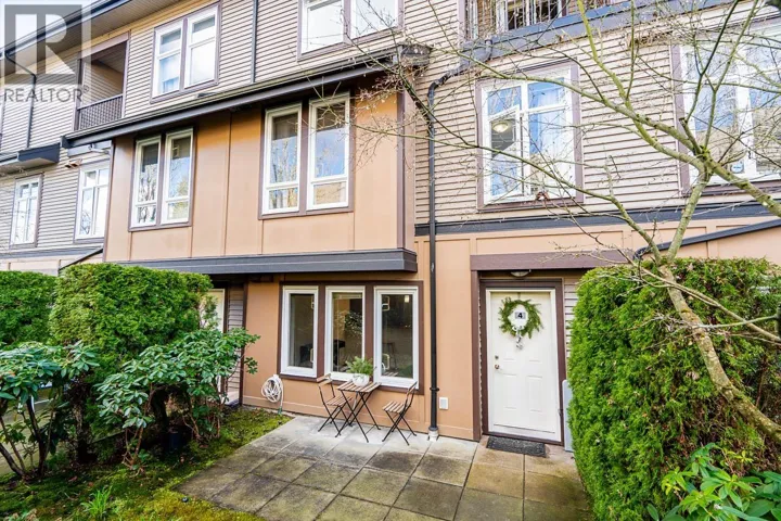 4 6538 ELGIN AVENUE, Burnaby, British Columbia V5H3S6
