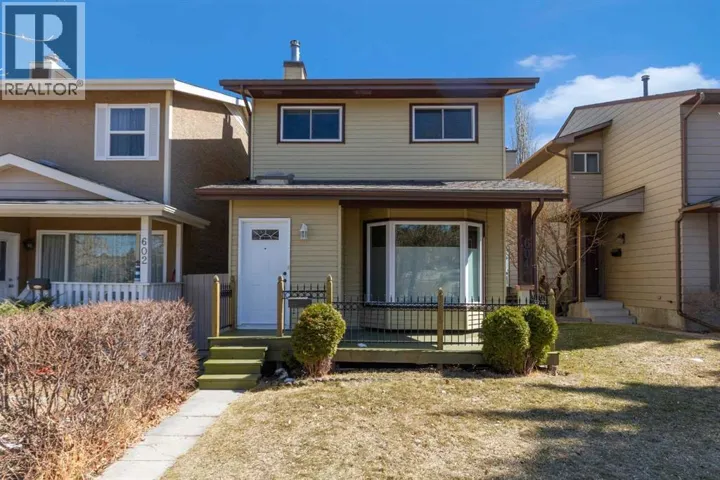 604 Strathcona Drive SW, Calgary, Alberta T2H1K4