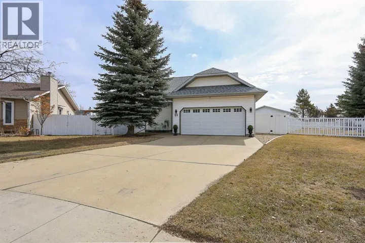 25 Kee Close, Red Deer, Alberta T4P3M4