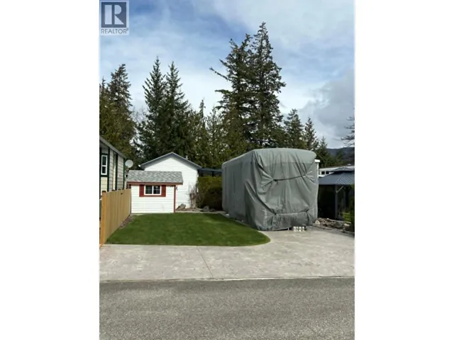 667 Waverly Park Frontage Road Lot# 24, Sorrento, British Columbia V0E2W1