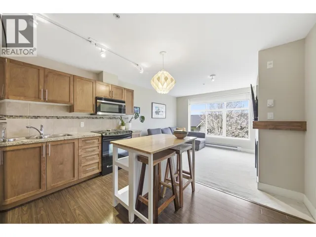 319 1211 VILLAGE GREEN WAY, Squamish, British Columbia V8B0R7