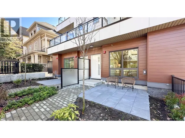 3 3800 PENDER STREET, Burnaby, British Columbia V5C2L5
