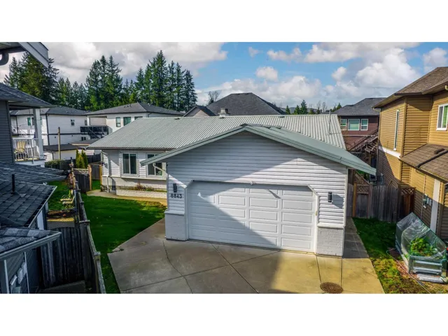8843 WOOLER TERRACE, Mission, British Columbia V4S0B9