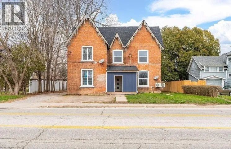 131 Margaret AVENUE Unit# 5, Wallaceburg, Ontario N8A2A2