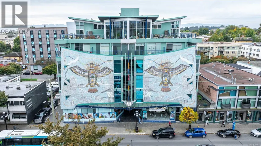 512 1061 Fort St, Victoria, British Columbia V8V3K9