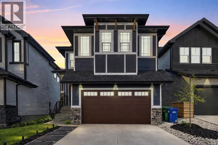 11 Heritage Circle, Cochrane, Alberta T4C3G9
