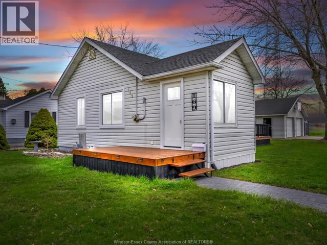 169 Girard, Amherstburg, Ontario N9V2X2