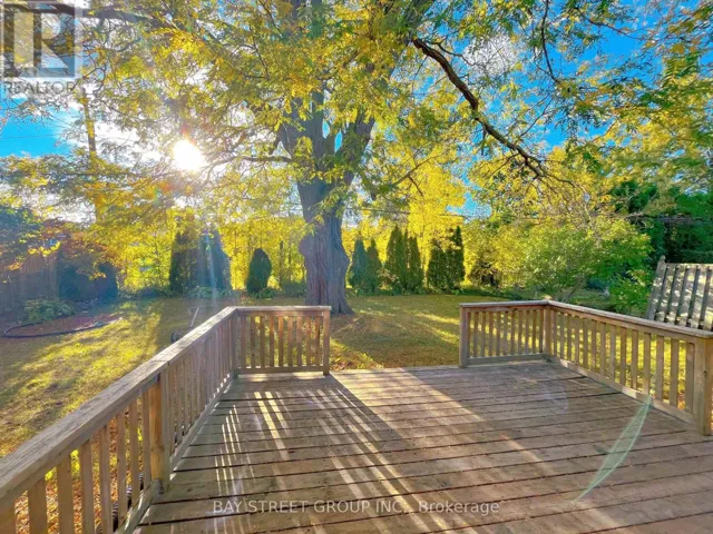 LOWER - 12 WAKIL DRIVE, St. Catharines (Glendale/Glenridge), Ontario L2T3H8