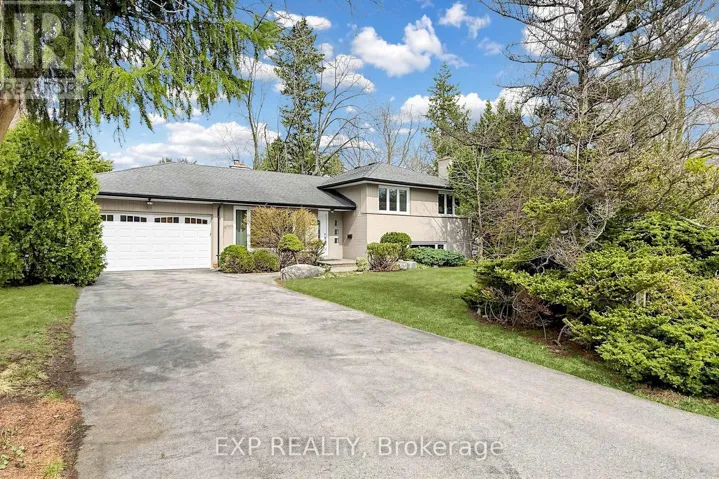 261 PINEHURST DRIVE, Oakville (FD Ford), Ontario L6J4X2