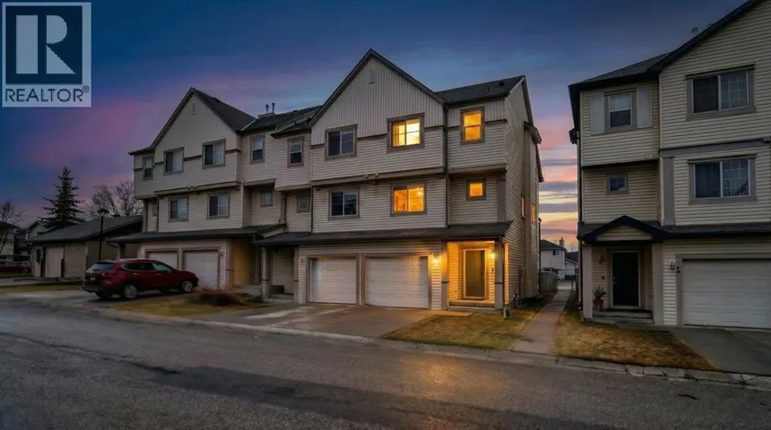 17 Copperfield Court SE, Calgary, Alberta T2Z4Z3