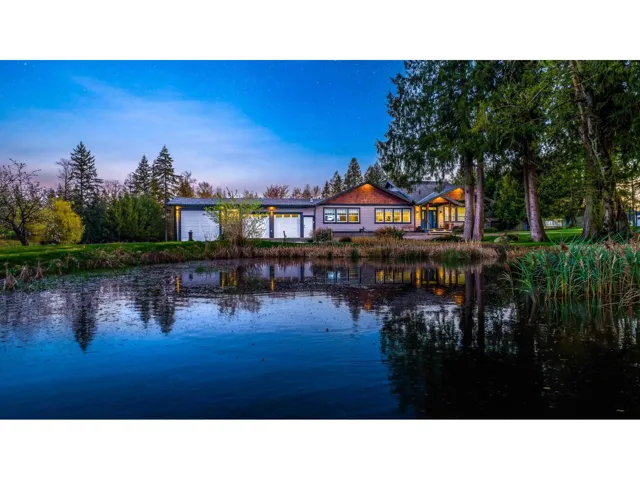 26258 60 AVENUE, Langley, British Columbia V4W1L2