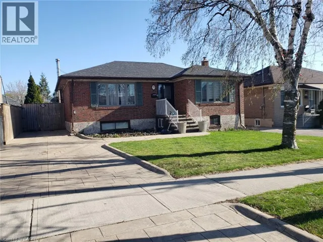 35 MARCIA Avenue, Toronto, Ontario M6B2Y6