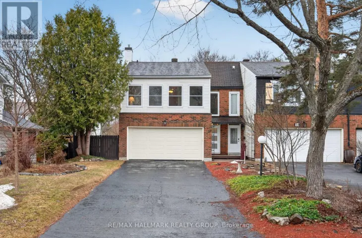 24 HOBART CRESCENT, Ottawa, Ontario K2H5S4