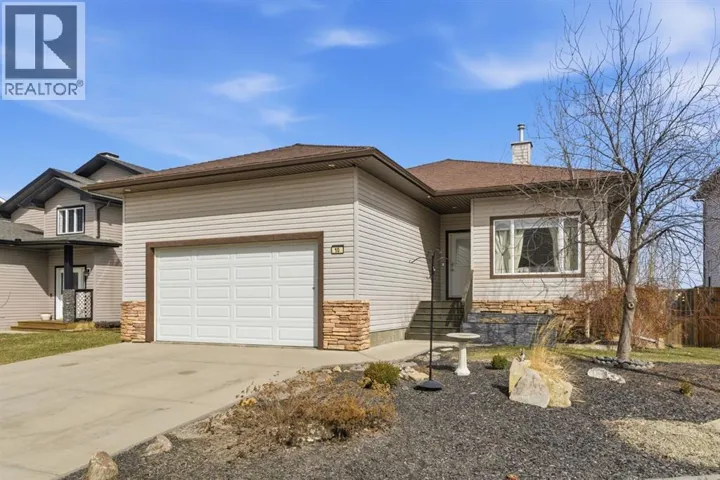 10 Goddard Circle, Carstairs, Alberta T0M0N0