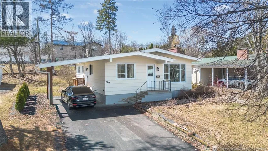 440 Pederson Crescent, Fredericton, New Brunswick E3B2Z2