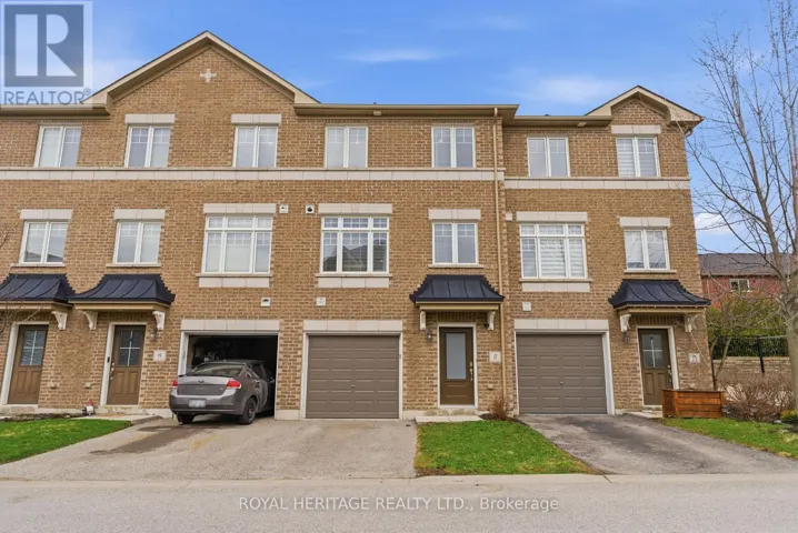 17 KEN BROMLEY LANE, Clarington (Bowmanville), Ontario L1C0S4