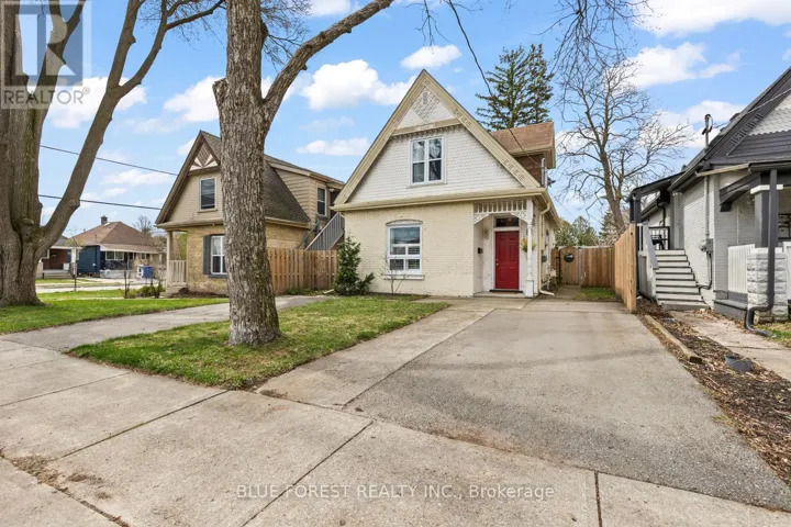 3 MARMORA STREET, London East (East L), Ontario N5Z1Z4