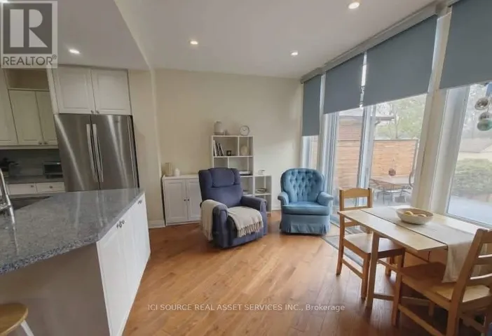 27 KATHROSE DRIVE, Toronto (Pleasant View), Ontario M2J3P4