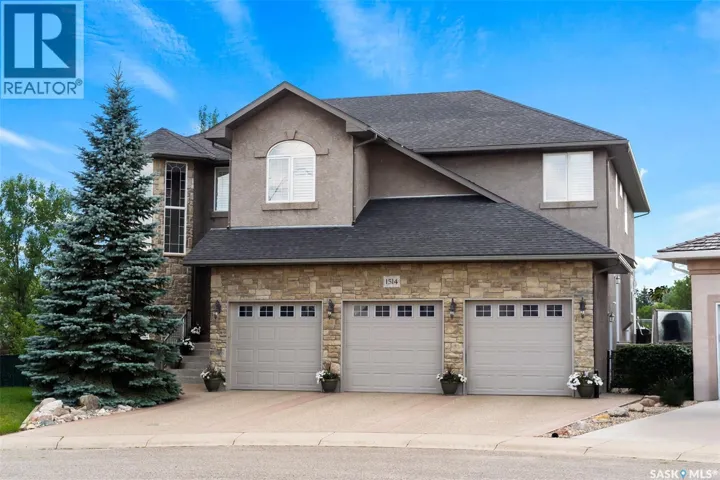 1514 Lakeridge DRIVE N, Regina, Saskatchewan S4X4L5