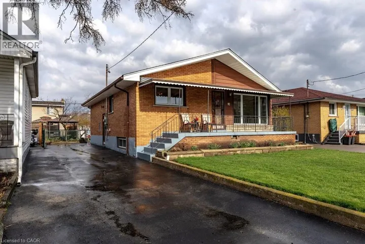 92 REID Avenue S, Hamilton, Ontario L8K3V1