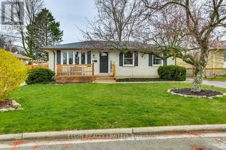 34 SPARTA STREET, St. Thomas, Ontario N5R5G9