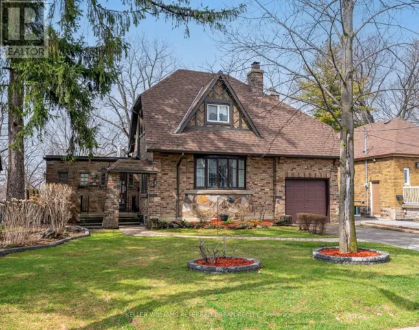 10 LANDOUR AVENUE, Toronto (Keelesdale-Eglinton West), Ontario M6M4J4