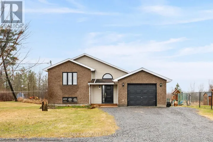 1877 RUSSETT DRIVE, McNab/Braeside, Ontario K7S3G8