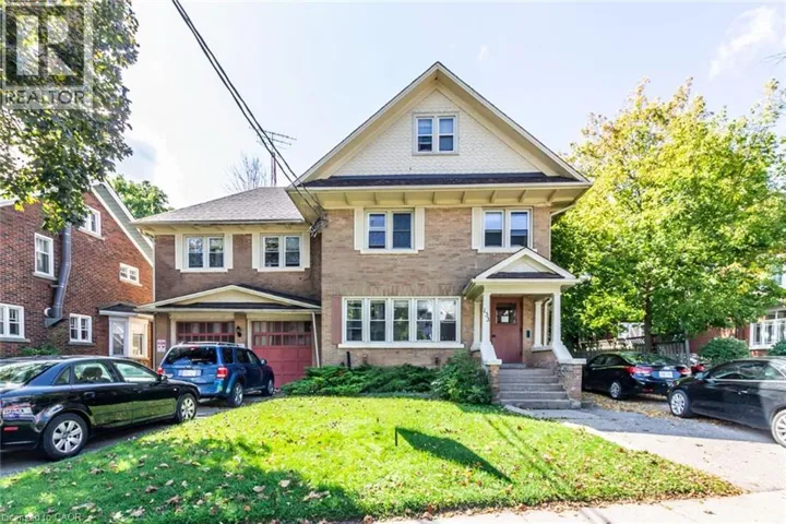 133 ALBERT Street, Waterloo, Ontario N2L3T2