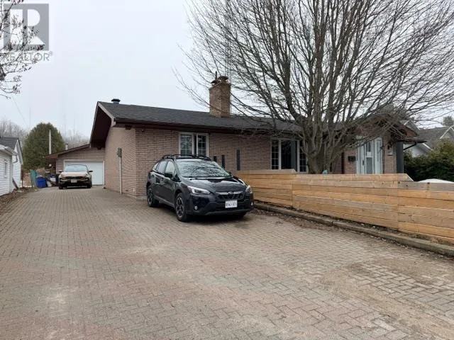 76 Huron AVE, Blind River, Ontario P0R1B0