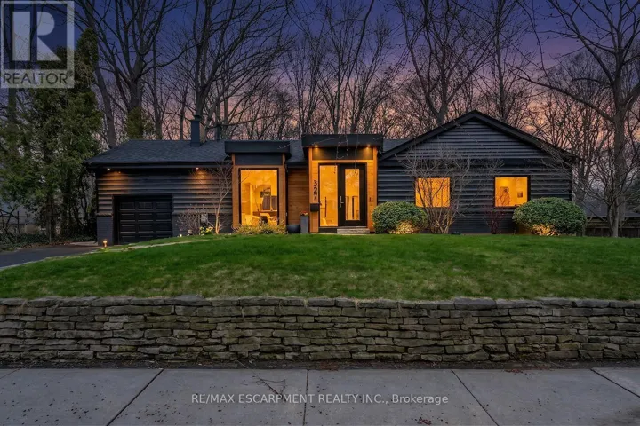 327 GOODRAM DRIVE, Burlington (Shoreacres), Ontario L7L2J9