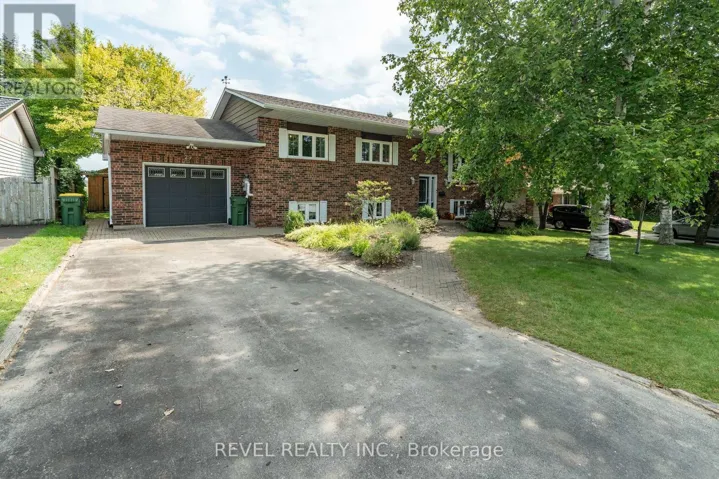29 ARMSTRONG CRESCENT, Grey Highlands, Ontario N0C1H0