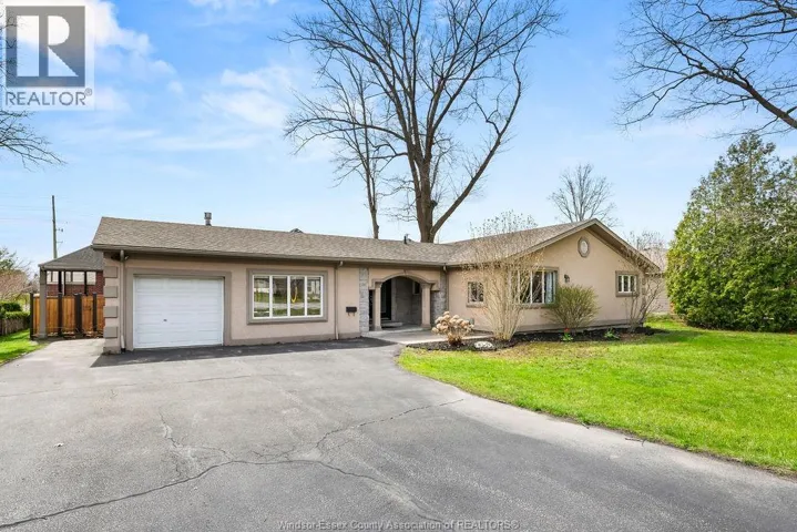 1350 LAURIER, LaSalle, Ontario N9J1N3