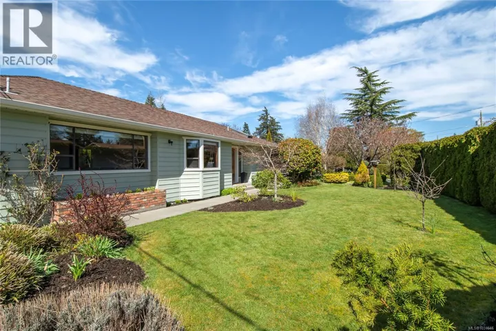 1780 Juniper Dr, Campbell River, British Columbia V9W6Y1