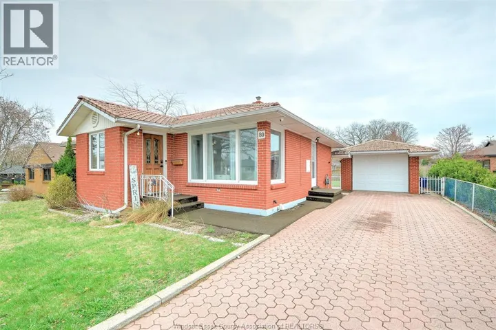 80 OAK East, Leamington, Ontario N8H2C6