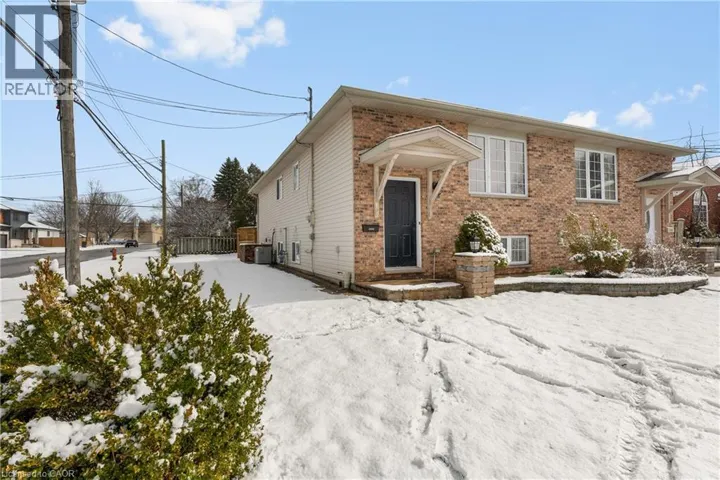 4688 LEE Avenue, Niagara Falls, Ontario L2H1M8