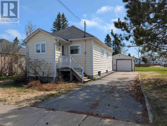 39 Beck AVE, Wawa, Ontario P0S1K0