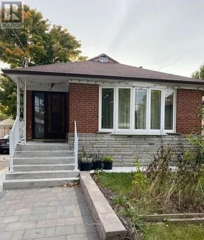 MAIN FLR - 34 CROCUS DRIVE, Toronto (Wexford-Maryvale), Ontario M1R4S6