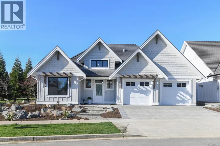 3222 Winchester Ave, Courtenay, British Columbia V9N9X4