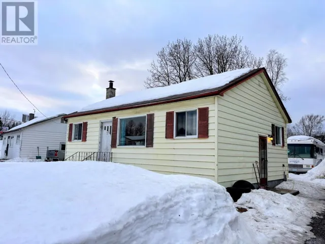 71 Manitou RD, Manitouwadge, Ontario P0T2C0