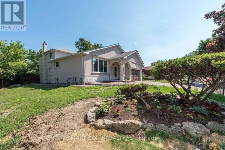 MAIN - 1116 POMONA COURT, Mississauga (Erindale), Ontario L5C1N2