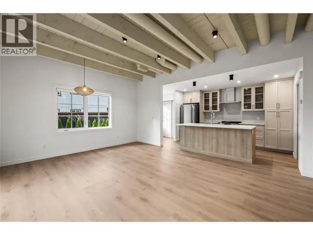 2957 Conlin Court Unit# 2, Kelowna, British Columbia V1Y7S7