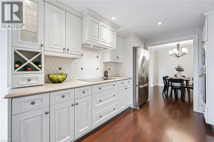 265 WESTCOURT Place Unit# 1010, Waterloo, Ontario N2L6E4