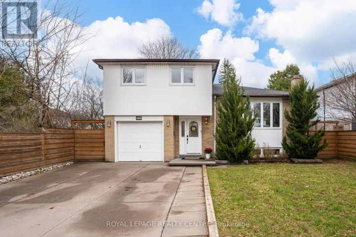 2590 BROMSGROVE ROAD, Mississauga (Clarkson), Ontario L5J1M2