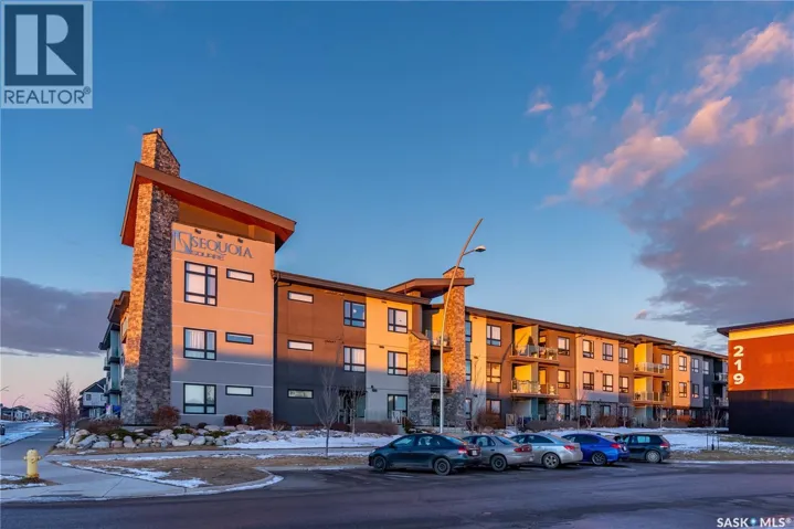 104 223 Evergreen SQUARE, Saskatoon, Saskatchewan S7W0W2