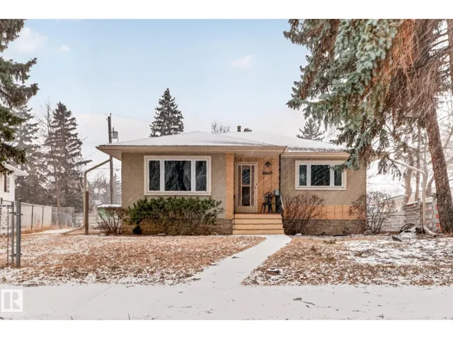 11255 71 AV NW, Edmonton, Alberta T6G0A5