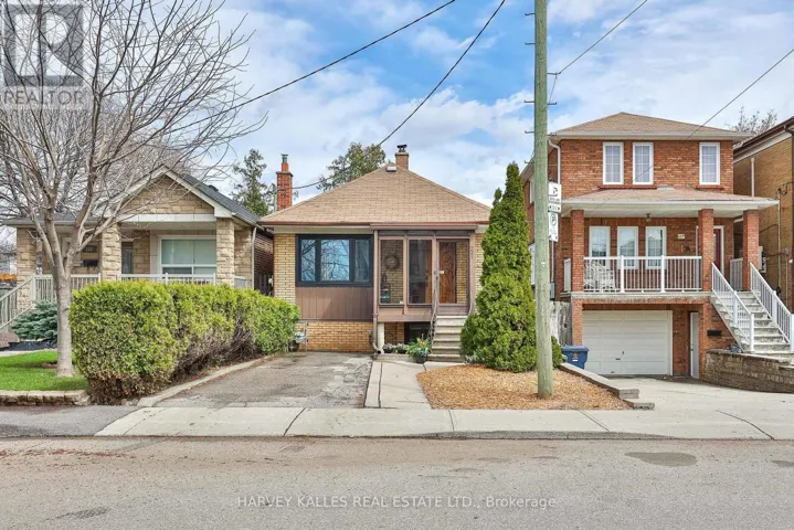 231 BICKNELL AVENUE, Toronto (Keelesdale-Eglinton West), Ontario M6M4H2