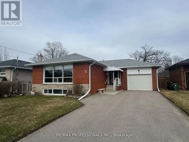 7 PETTIT DRIVE, Toronto (Willowridge-Martingrove-Richview), Ontario M9R2W6