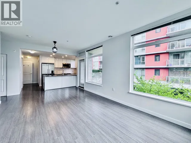 302 3263 PIERVIEW CRESCENT, Vancouver, British Columbia V5S0C3